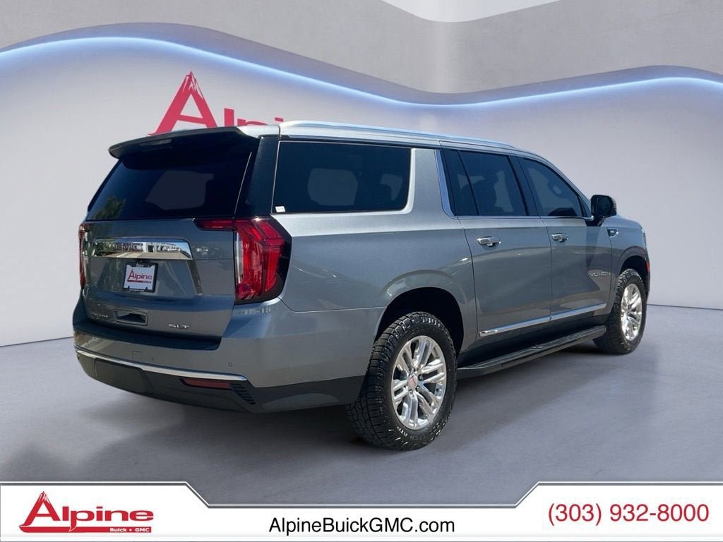 Certified 2022 GMC Yukon XL SLT w/ SLT Premium Package AWD/4WD image 5