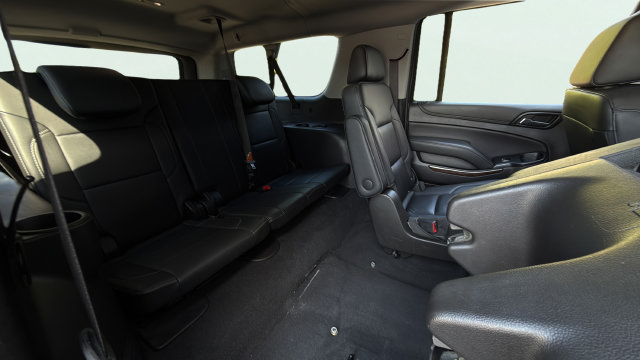 Used 2020 Chevrolet Suburban LT AWD/4WD image 33