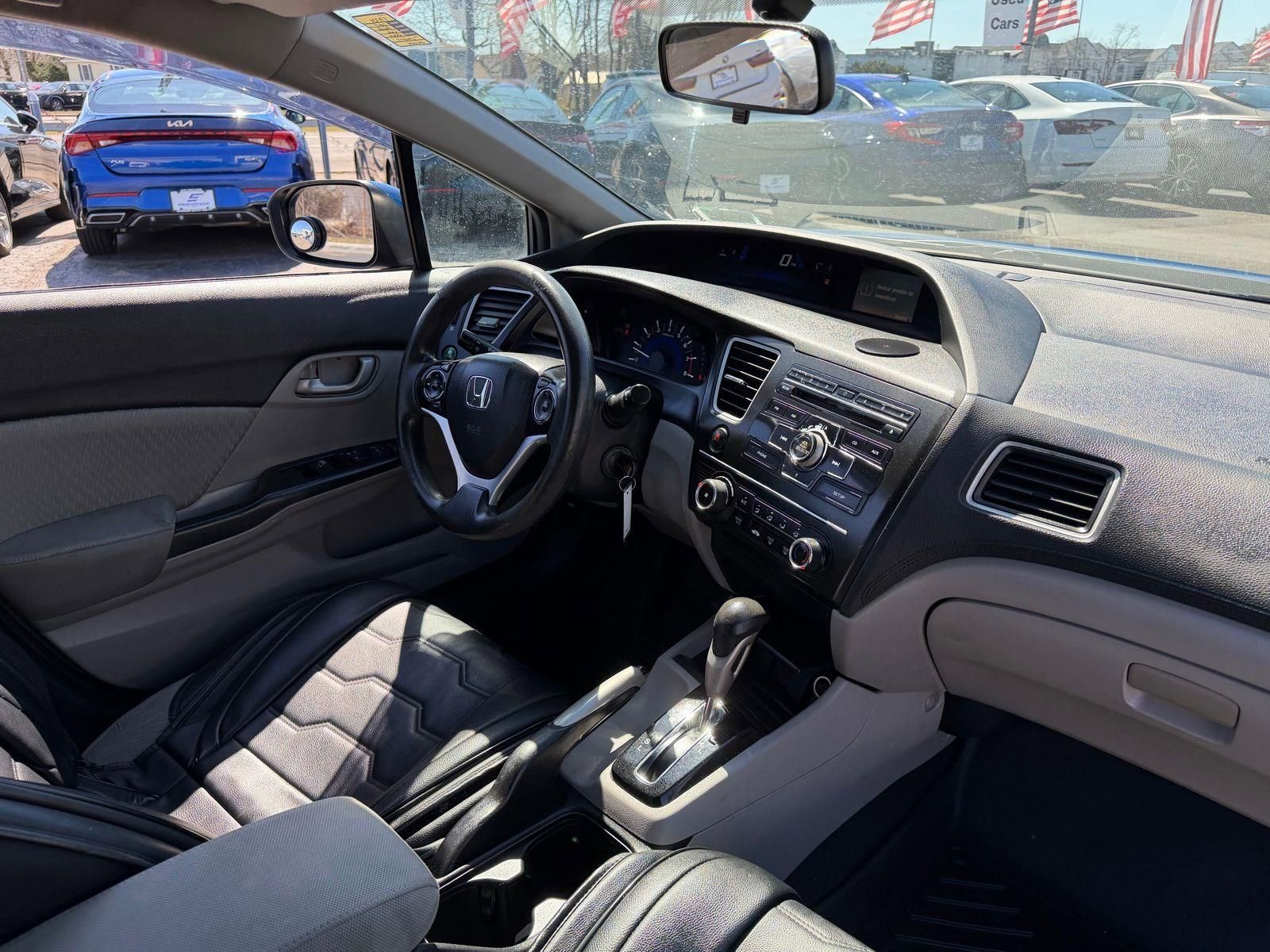 Used 2015 Honda Civic LX image 9