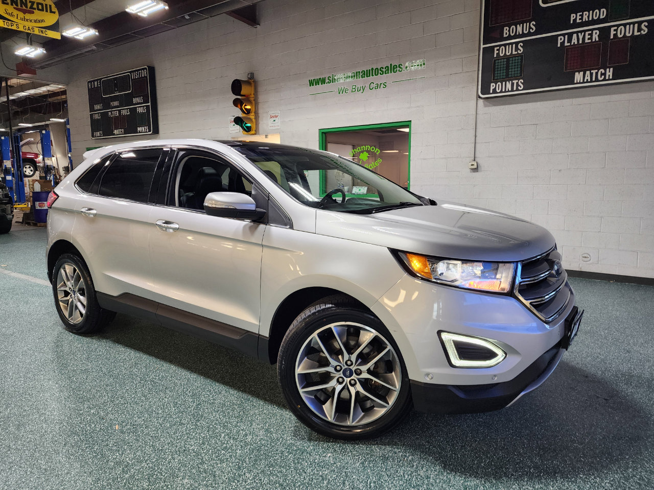 Used 2017 Ford Edge Titanium w/ Equipment Group 302A image 13