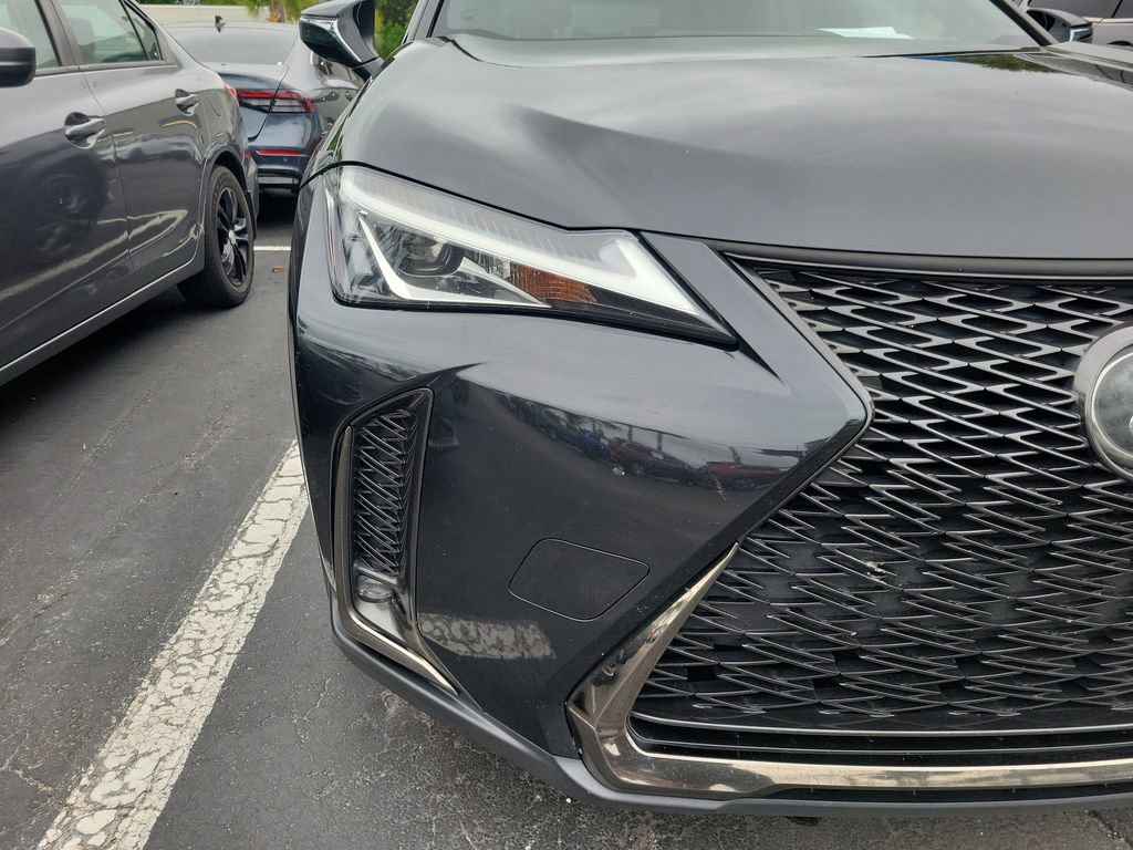 Used 2019 Lexus UX 200 F Sport w/ F Sport Premium Package FWD image 8