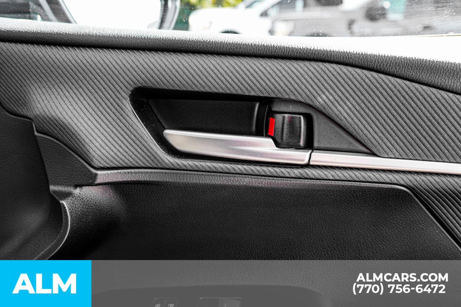 Used 2025 Toyota Camry SE image 49