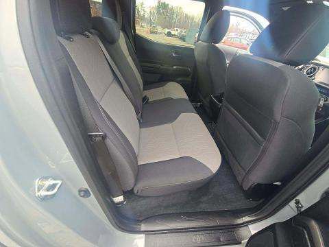 Used 2021 Toyota Tacoma TRD Sport w/ Technology Package image 5