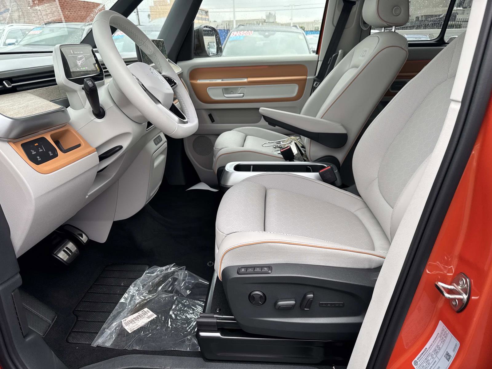 New 2025 Volkswagen ID. Buzz Pro S Plus image 11