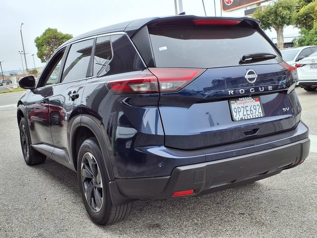 Used 2024 Nissan Rogue SV FWD image 3