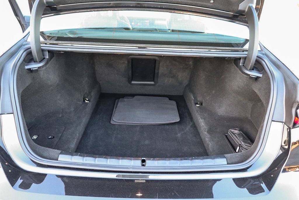 Used 2024 BMW 740i RWD image 29