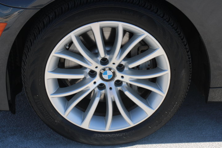 Used 2014 BMW ActiveHybrid 5 RWD image 9
