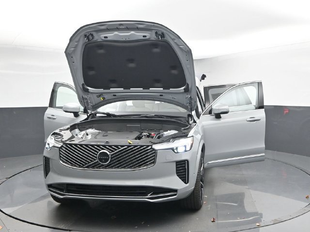 New 2026 Volvo XC90 B6 Plus w/ Protection Package Premier AWD/4WD image 55