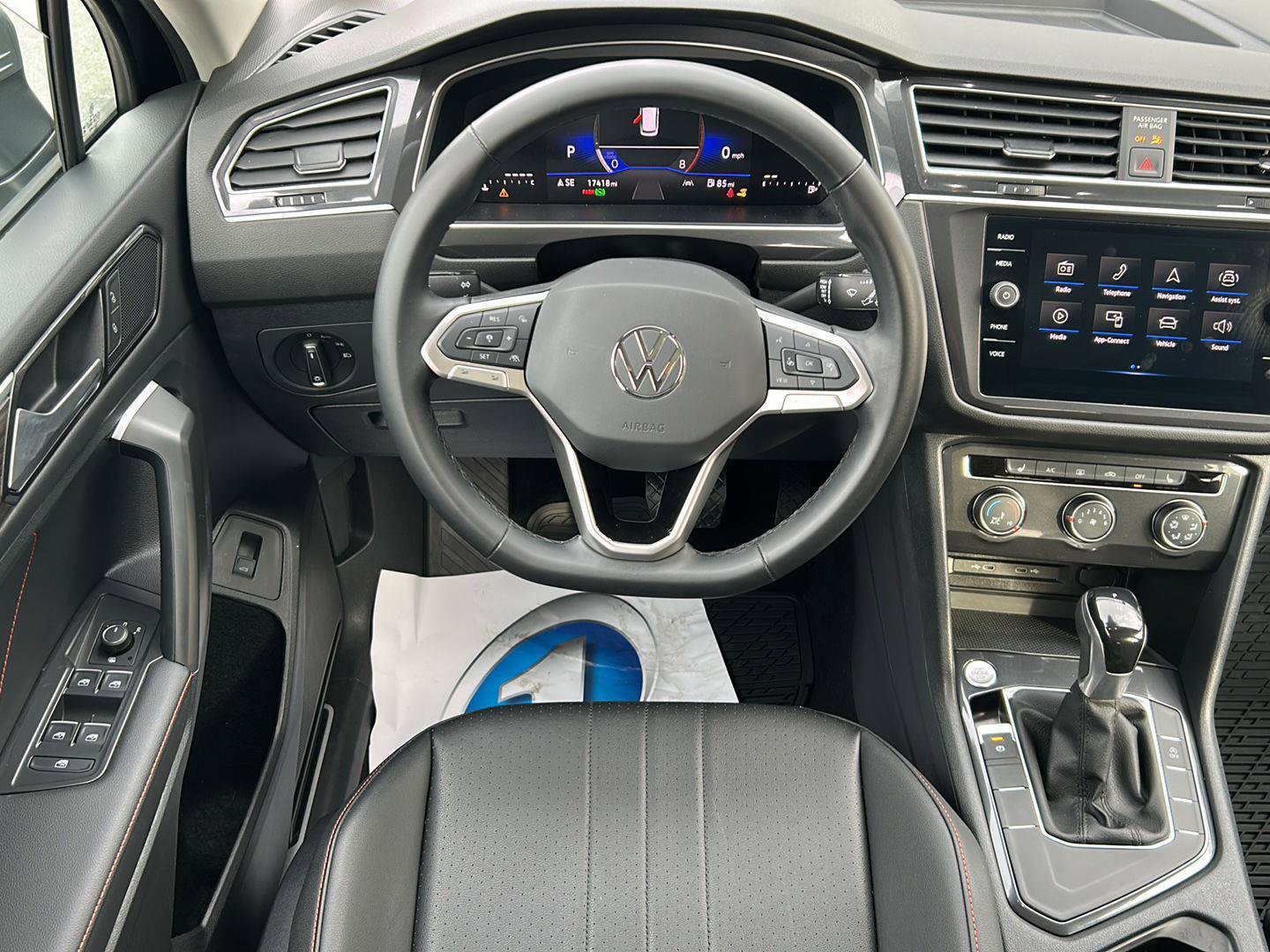 Used 2024 Volkswagen Tiguan Wolfsburg Edition image 24