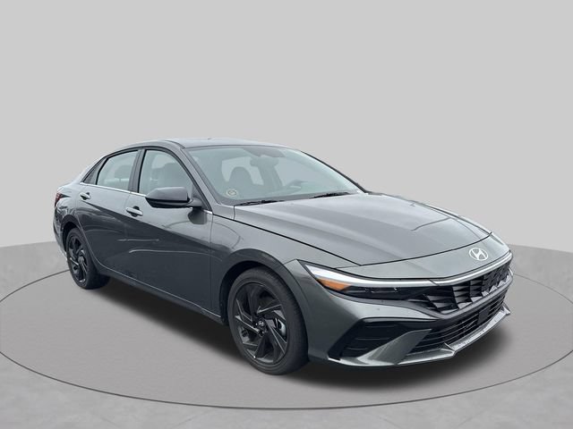 New 2026 Hyundai Elantra SEL Sport Premium FWD image 3