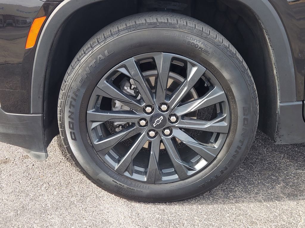 Used 2023 Chevrolet Traverse RS w/ LPO, Floor Liner Package image 14