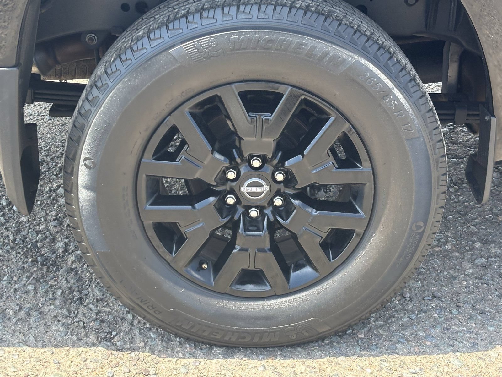 Certified 2023 Nissan Frontier SV w/ Midnight Edition Package RWD image 10