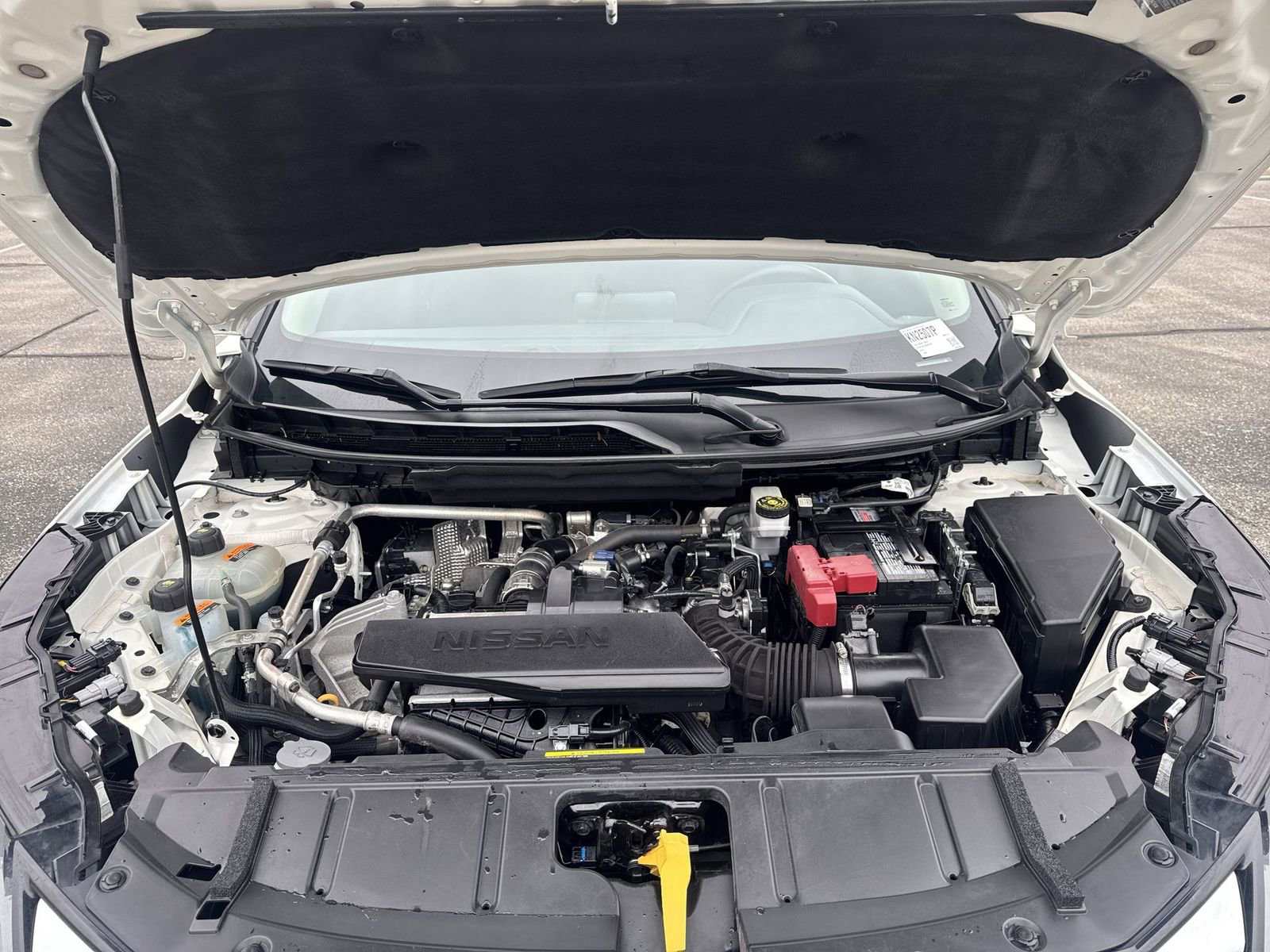 Used 2024 Nissan Rogue S image 37