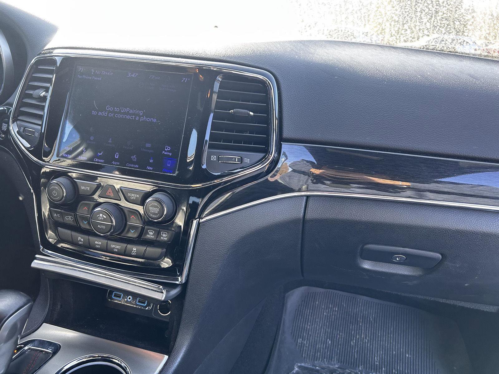 Used 2019 Jeep Grand Cherokee Trailhawk w/ Trailhawk Luxury Group image 22