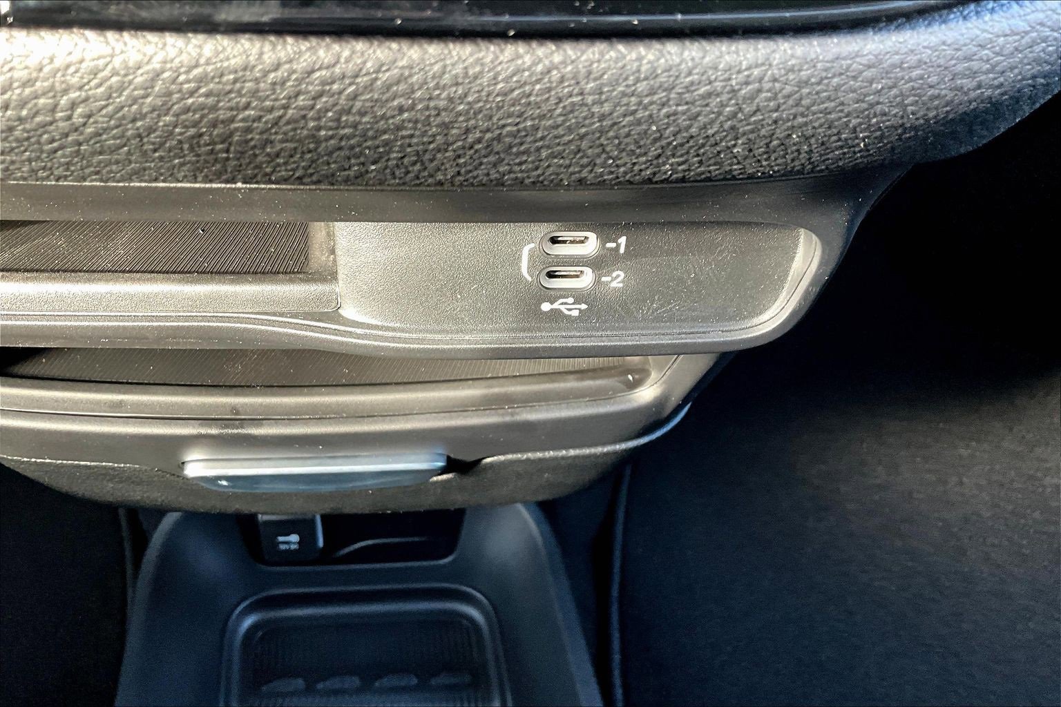 New 2026 Chrysler Pacifica Select image 21