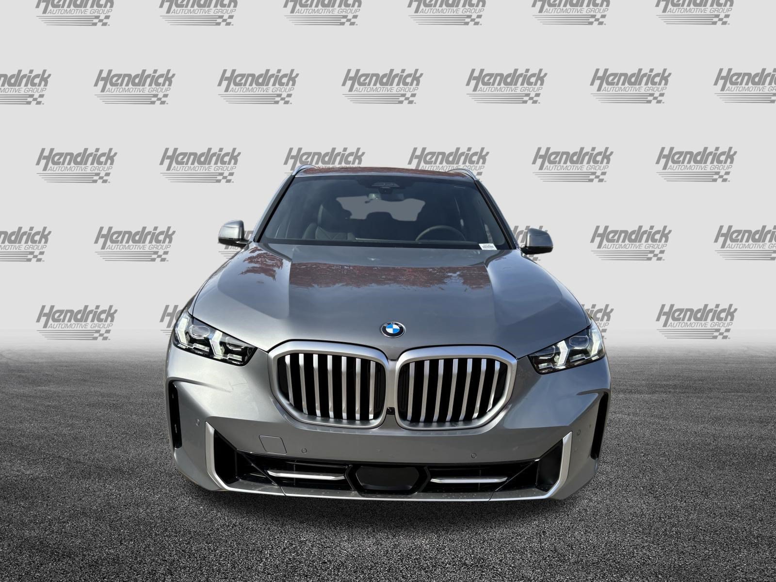 Certified 2026 BMW X5 xDrive40i AWD/4WD image 3