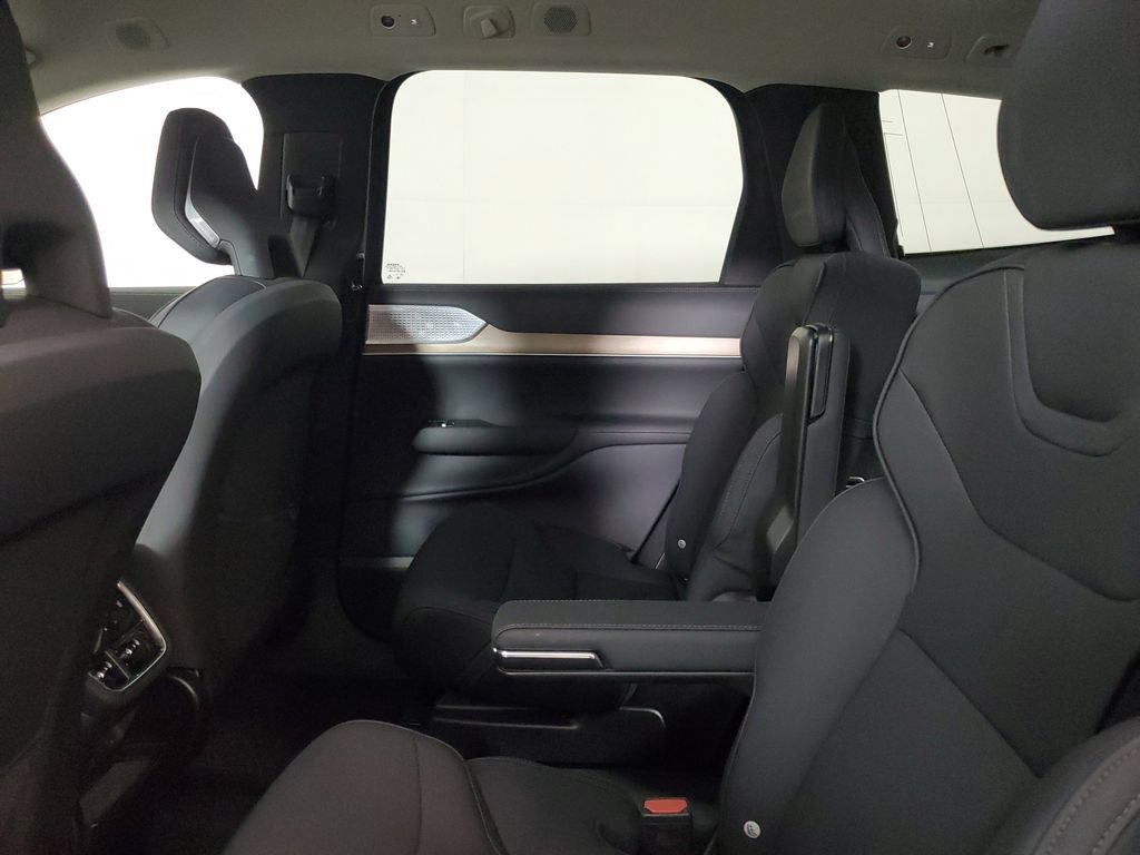 Used 2025 Volvo EX90 Ultra AWD/4WD image 11