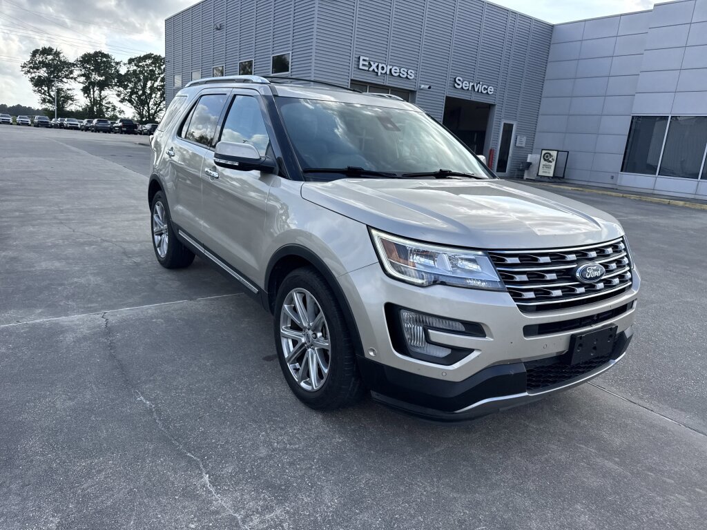 Used 2017 Ford Explorer Limited w/ Equipment Group 301A image 21