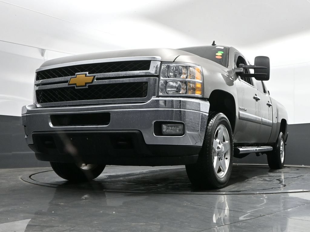 Used 2013 Chevrolet Silverado 2500 LT w/ Custom Sport Truck Package RWD image 38