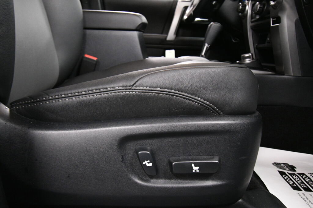 Certified 2024 Toyota 4Runner SR5 Premium image 26