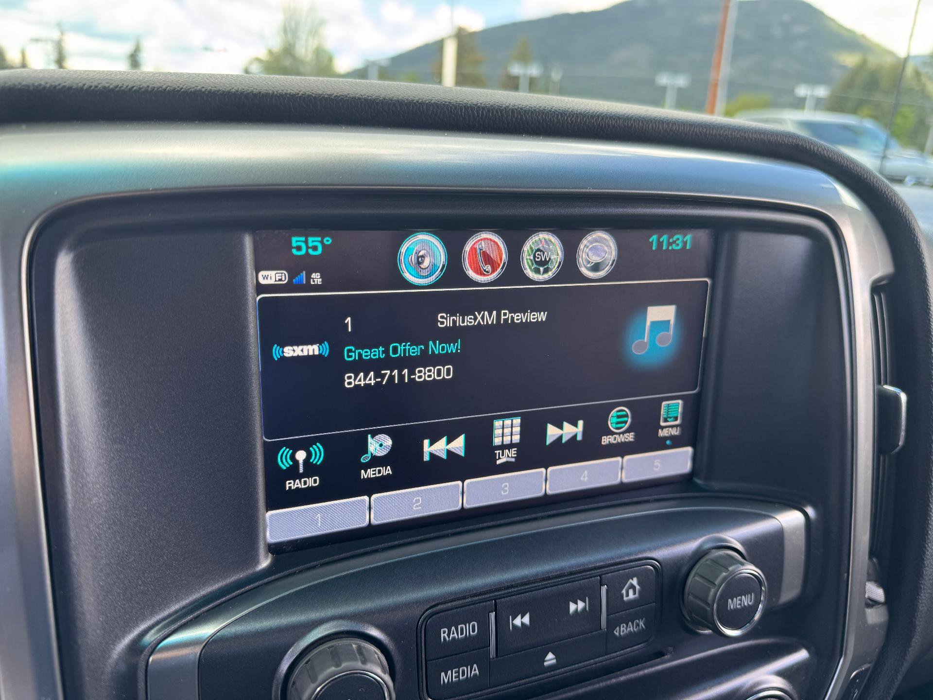 Used 2017 Chevrolet Silverado 1500 LT w/ All Star Edition AWD/4WD image 29