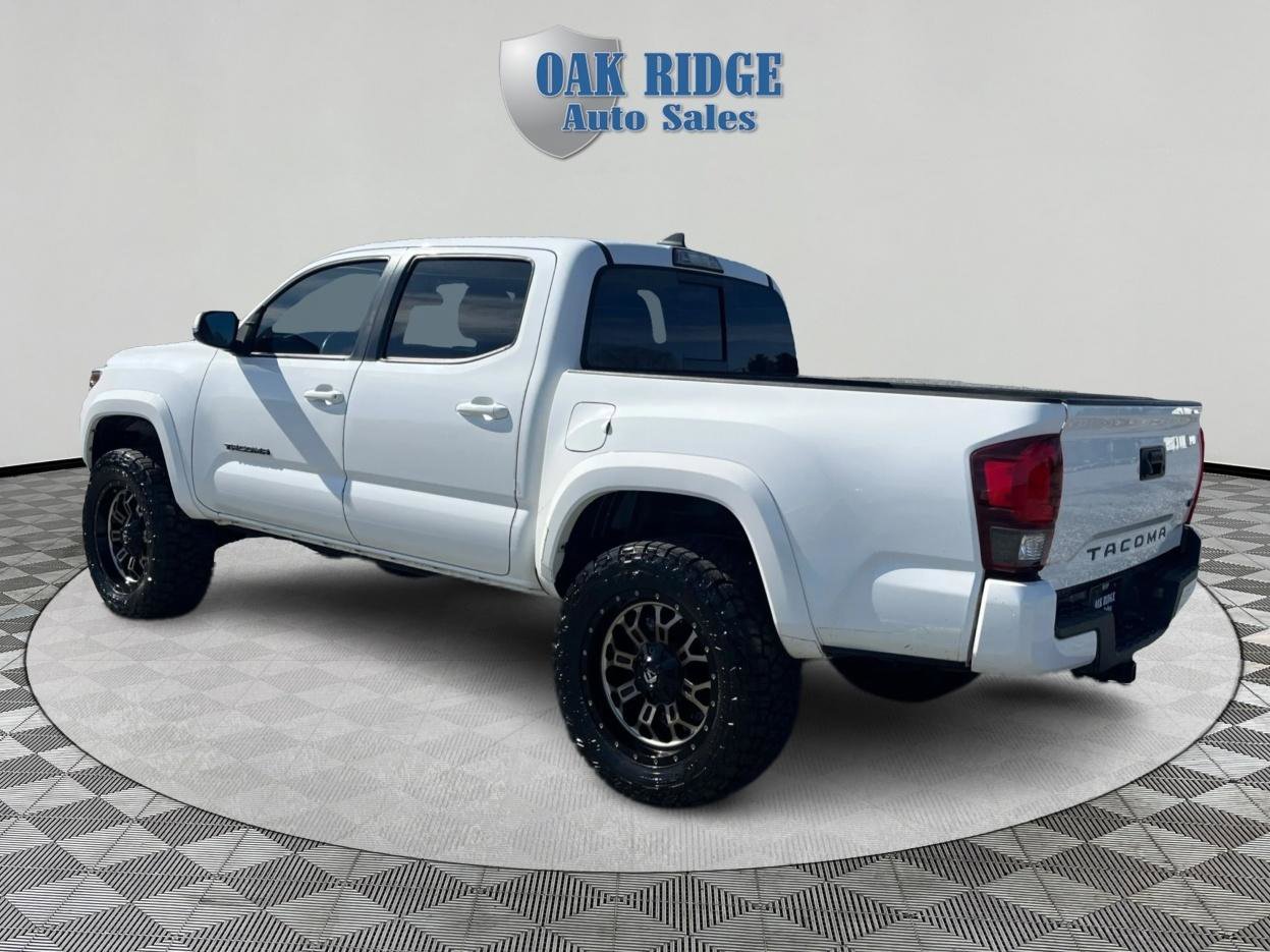 Used 2019 Toyota Tacoma TRD Sport image 7