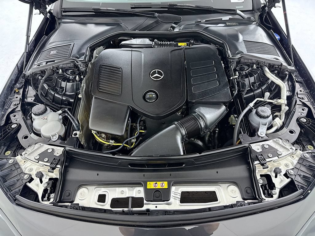 Certified 2025 Mercedes-Benz CLE 300 4MATIC Coupe image 27