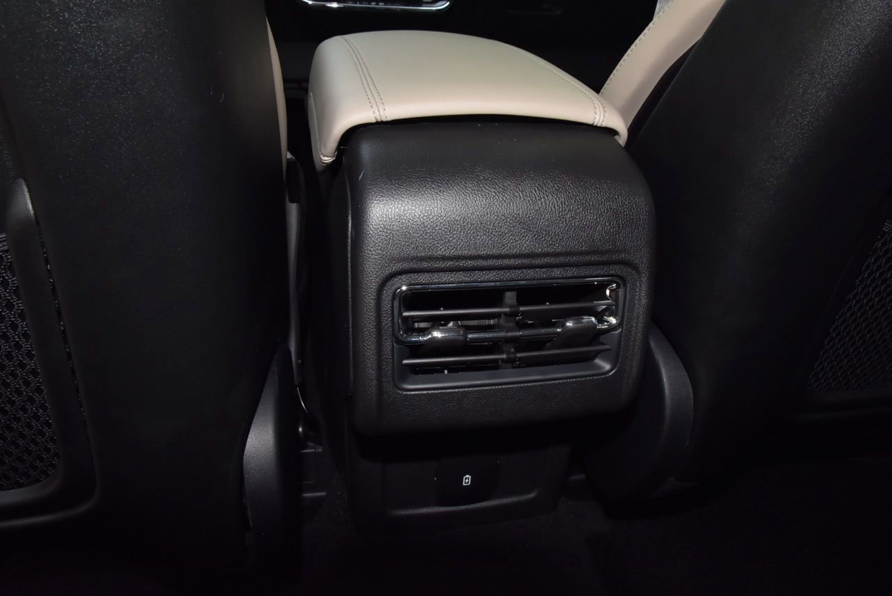 New 2026 Lincoln Corsair Premiere image 18