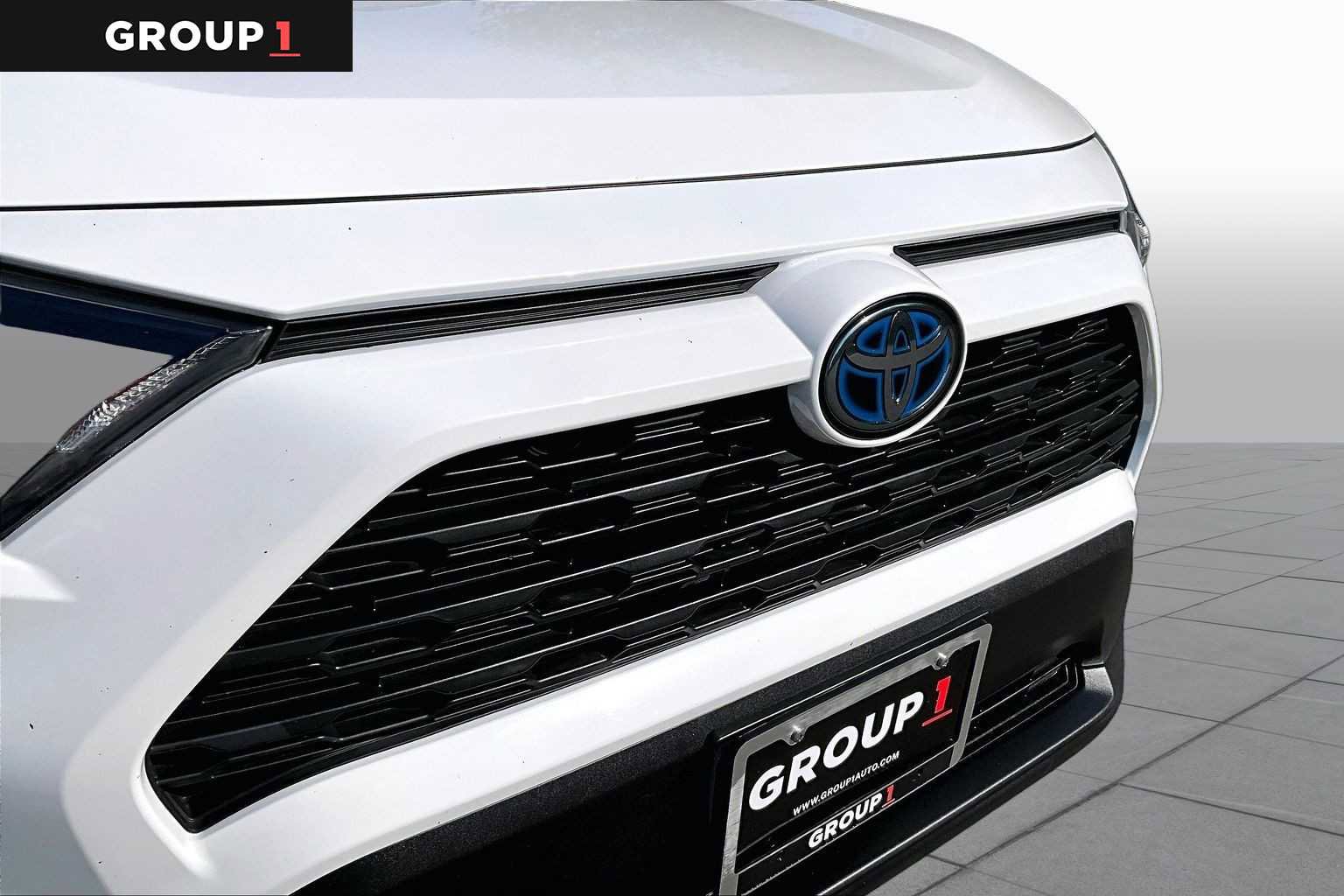 Certified 2020 Toyota RAV4 LE AWD/4WD image 32