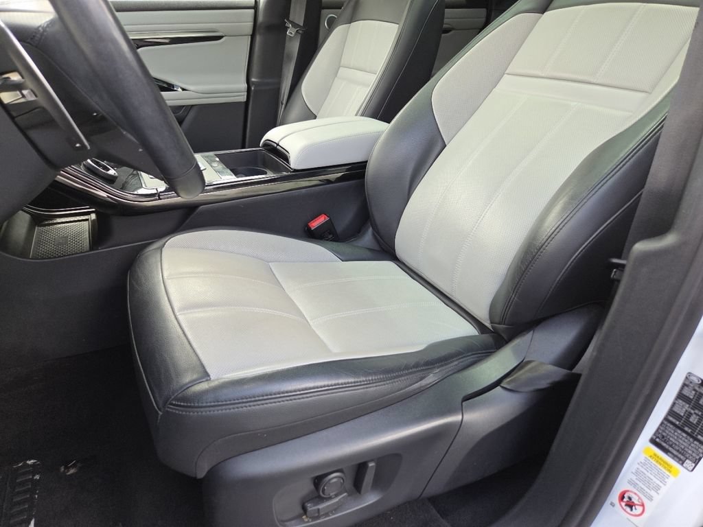Used 2023 Land Rover Range Rover Evoque R-Dynamic S AWD/4WD image 30