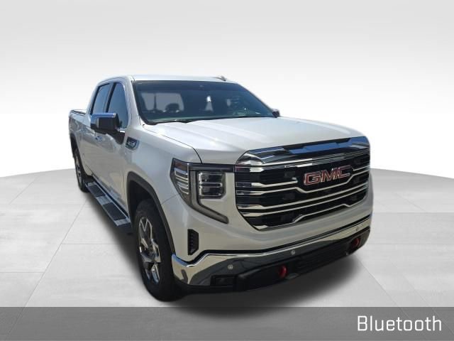 Used 2024 GMC Sierra 1500 SLT w/ SLT Premium Plus Package AWD/4WD image 3