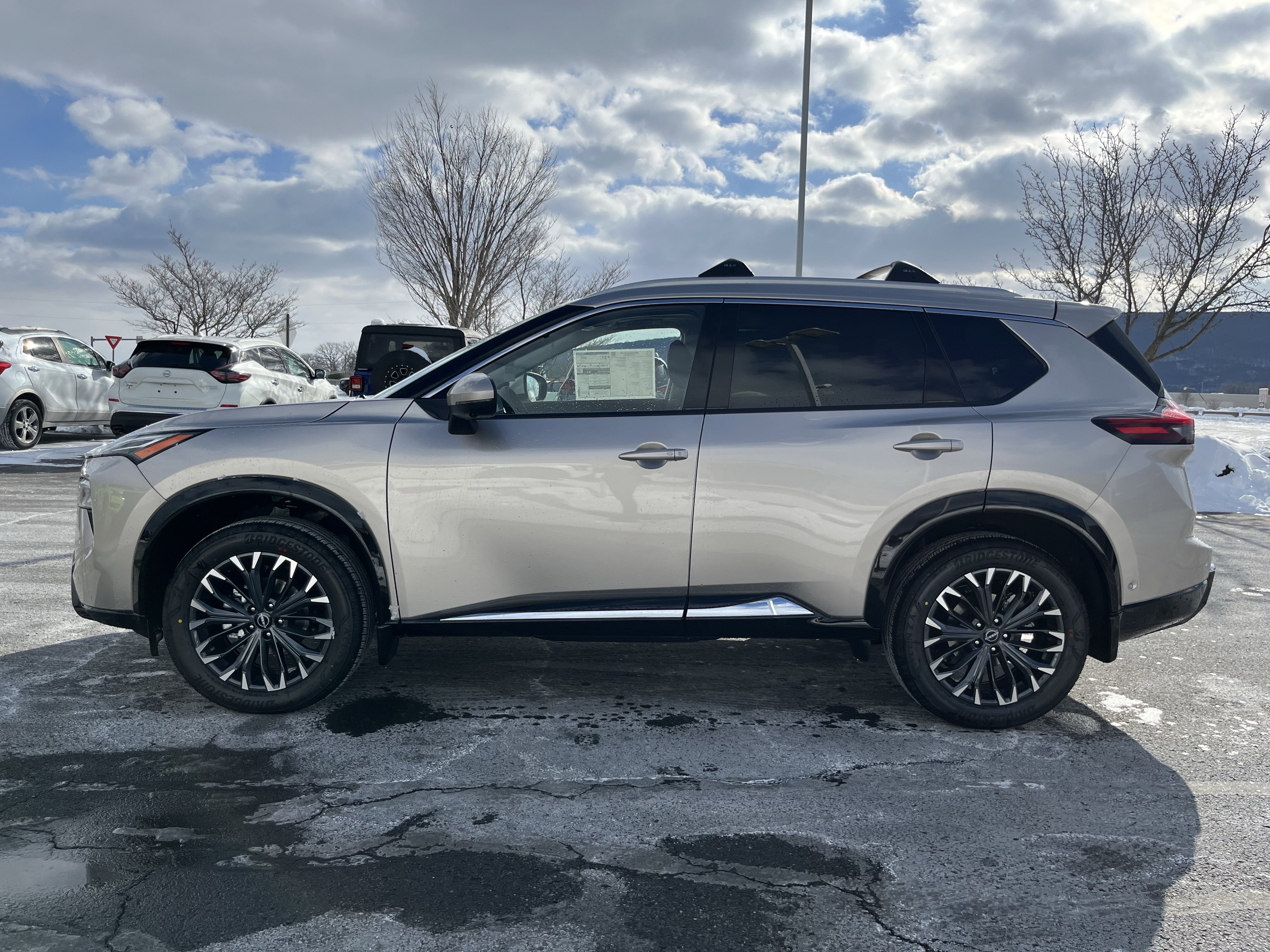 New 2026 Nissan Rogue Platinum w/ Platinum Premium Package image 8