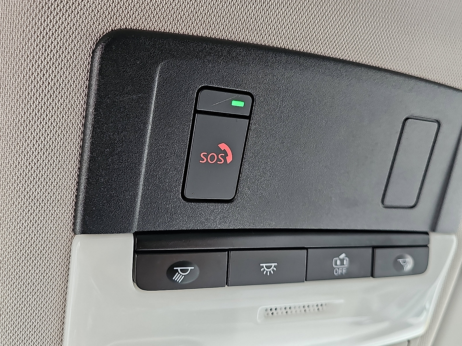 Used 2021 Nissan Rogue SV image 26