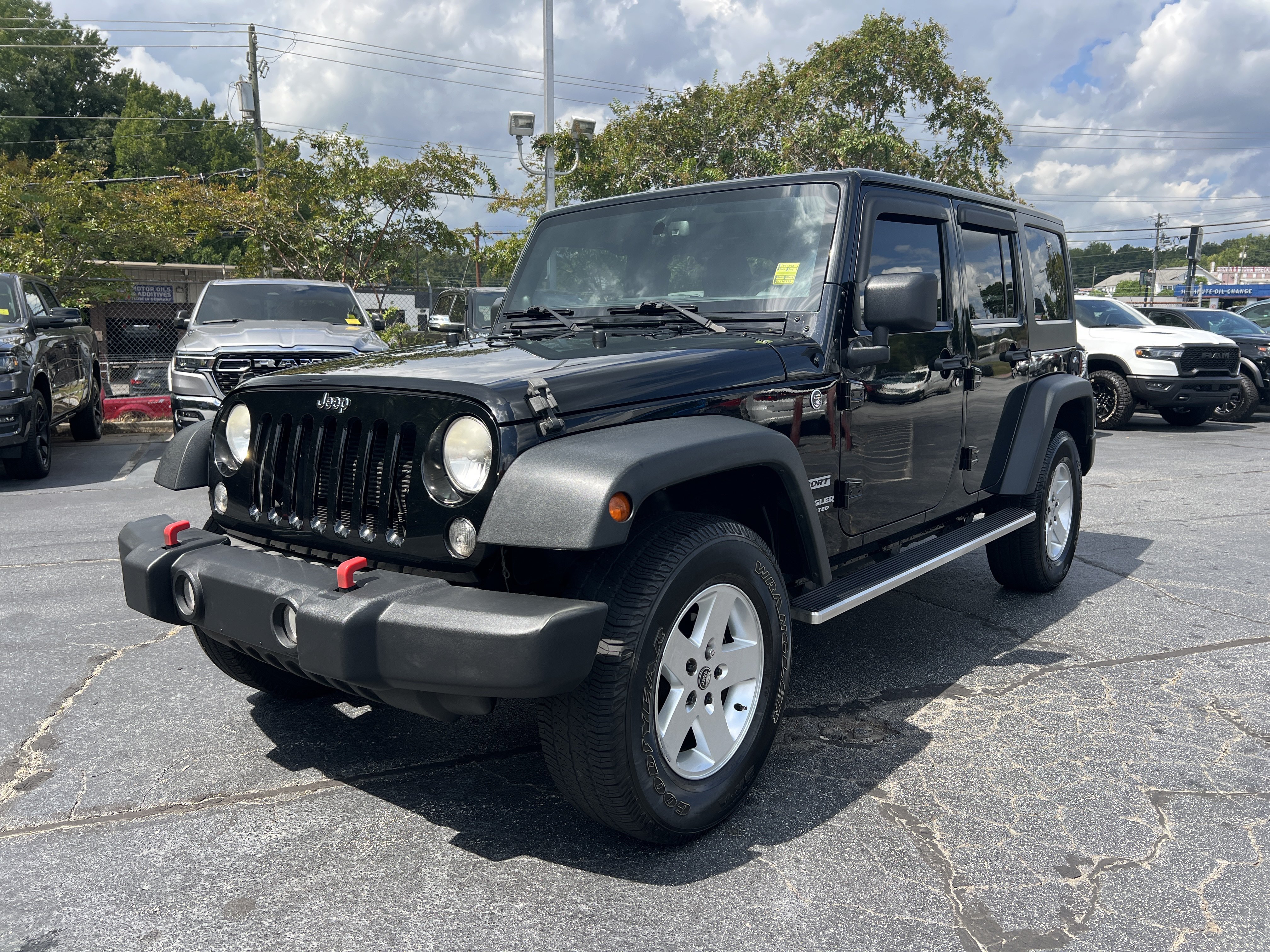 Used 2014 Jeep Wrangler Unlimited Sport w/ Quick Order Package 24S AWD/4WD image 5