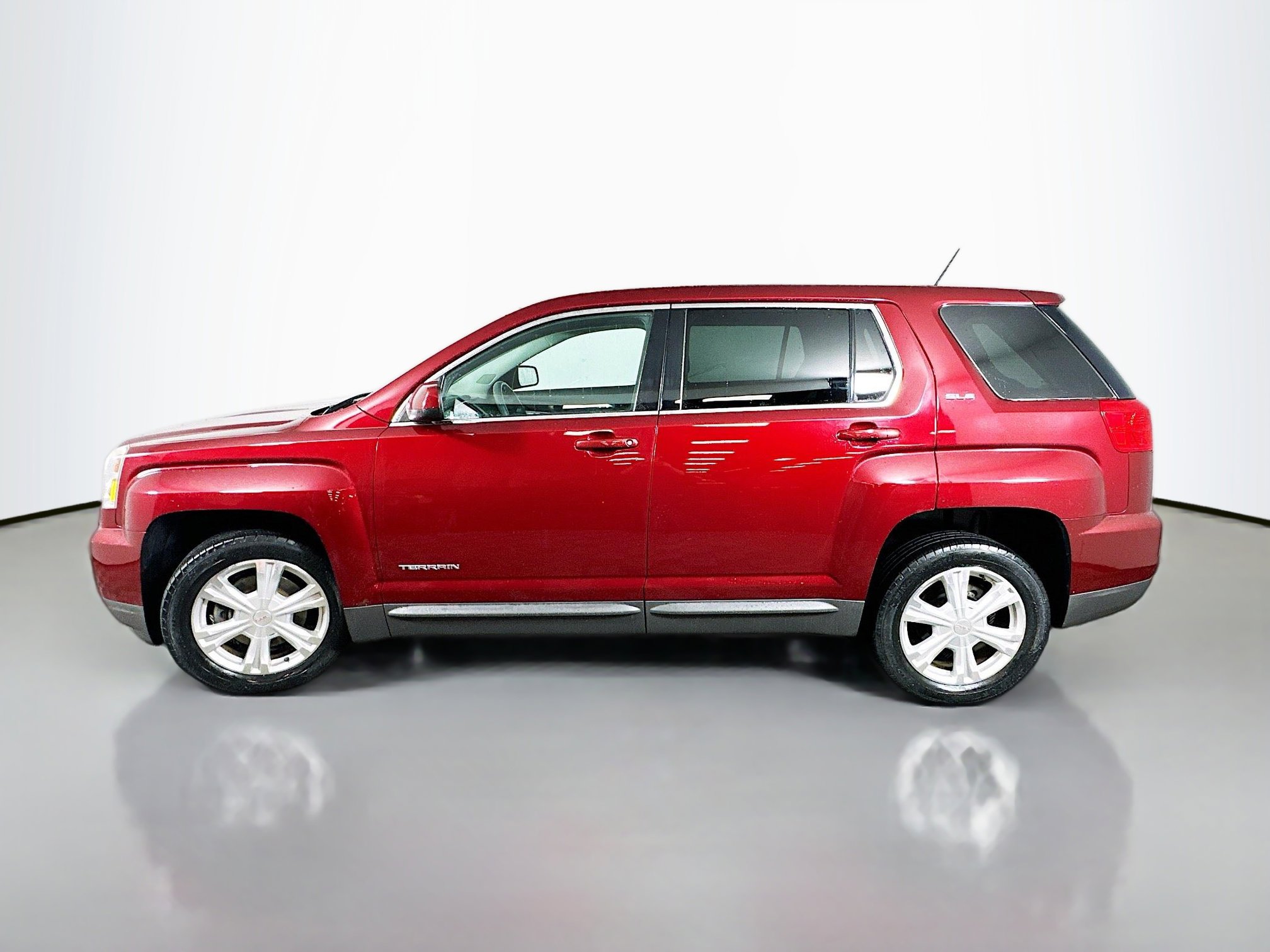 Used 2017 GMC Terrain SLE image 4