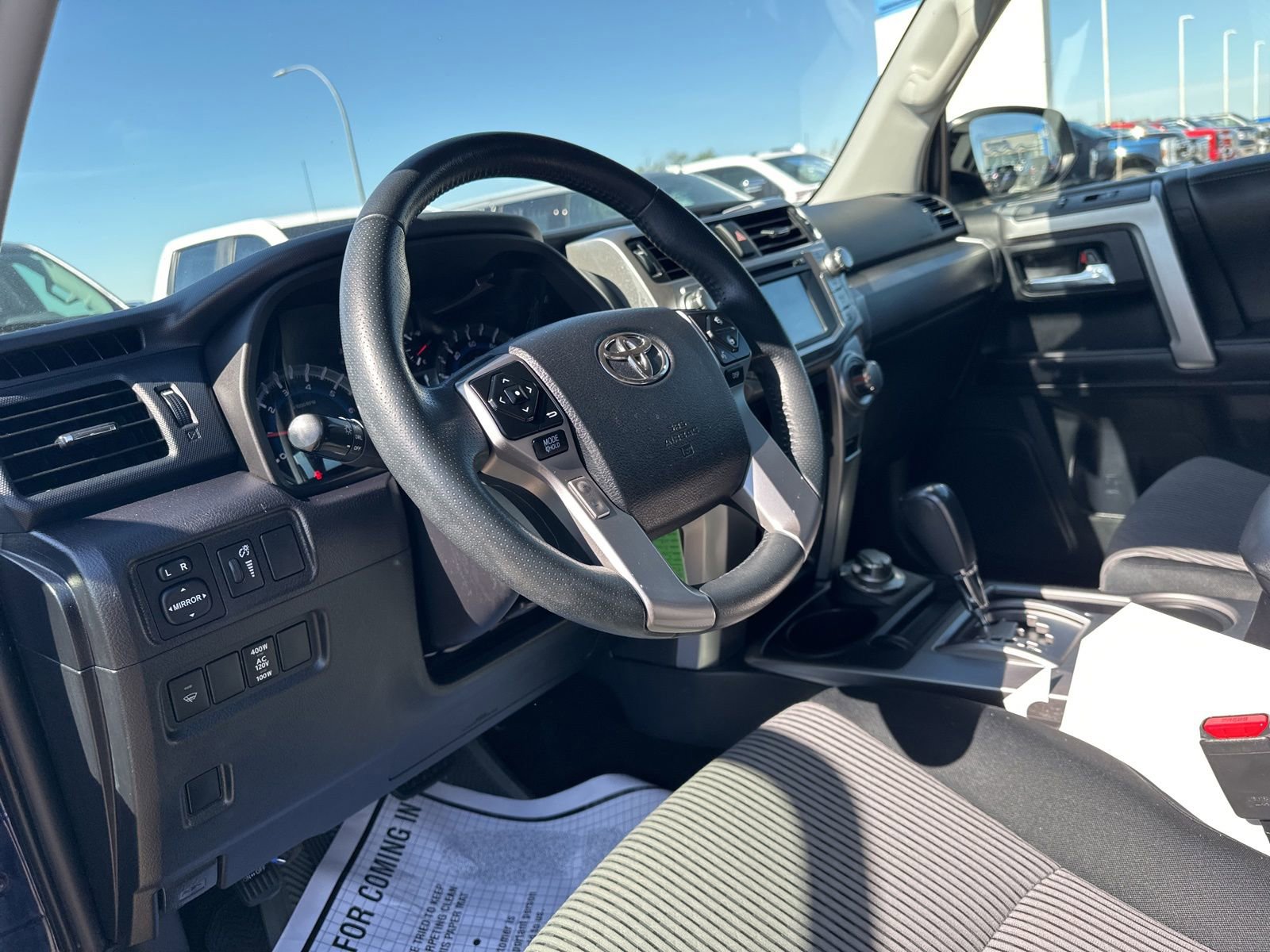 Used 2016 Toyota 4Runner SR5 AWD/4WD image 12