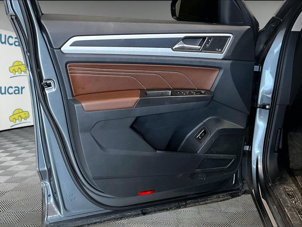 Used 2022 Volkswagen Atlas SEL Premium image 10