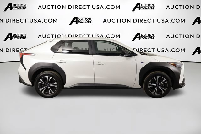 Used 2023 Subaru Solterra AWD image 39