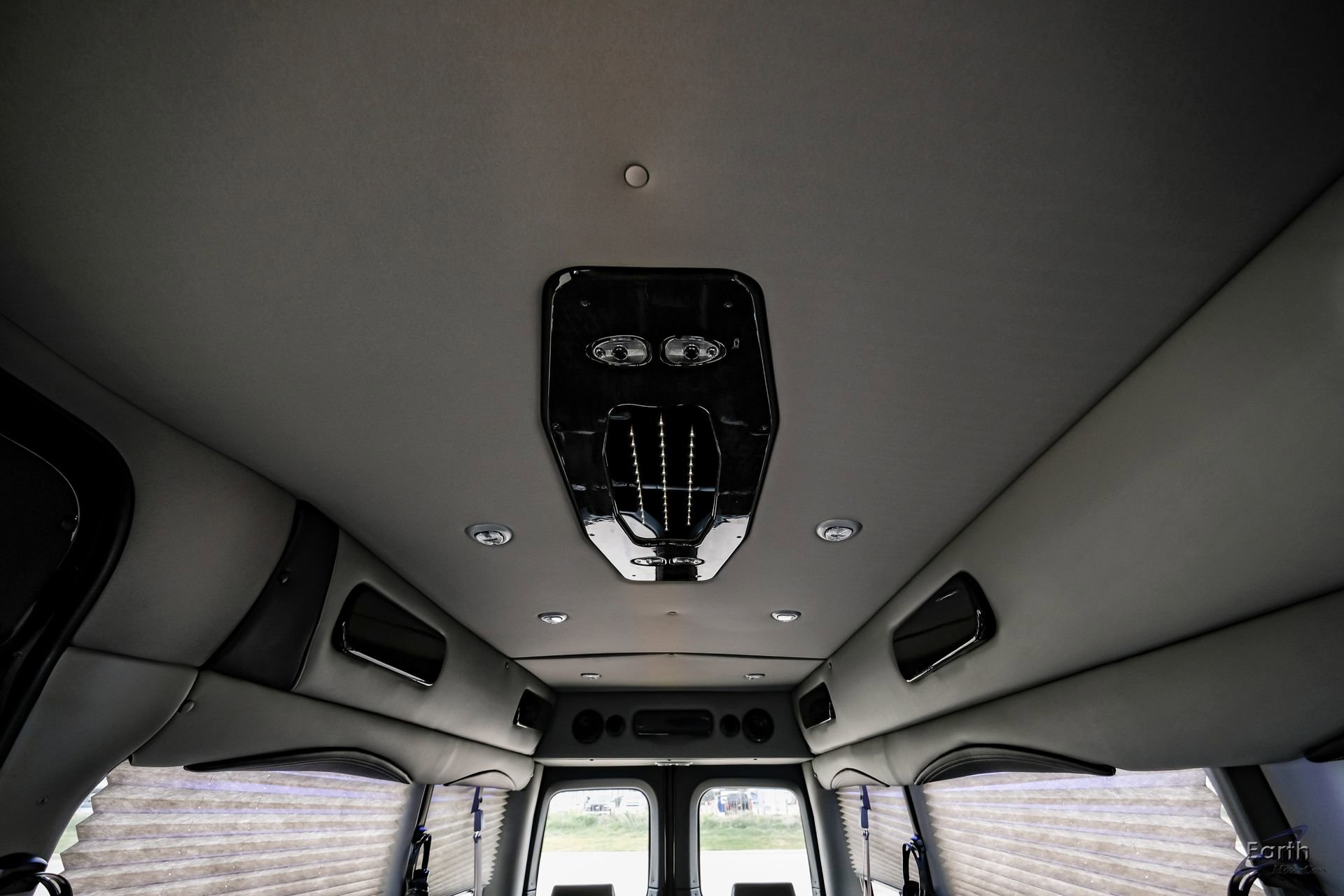 Used 2024 Mercedes-Benz Sprinter 2500 image 79
