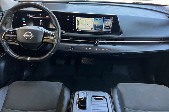 Used 2024 Nissan Ariya FWD image 17