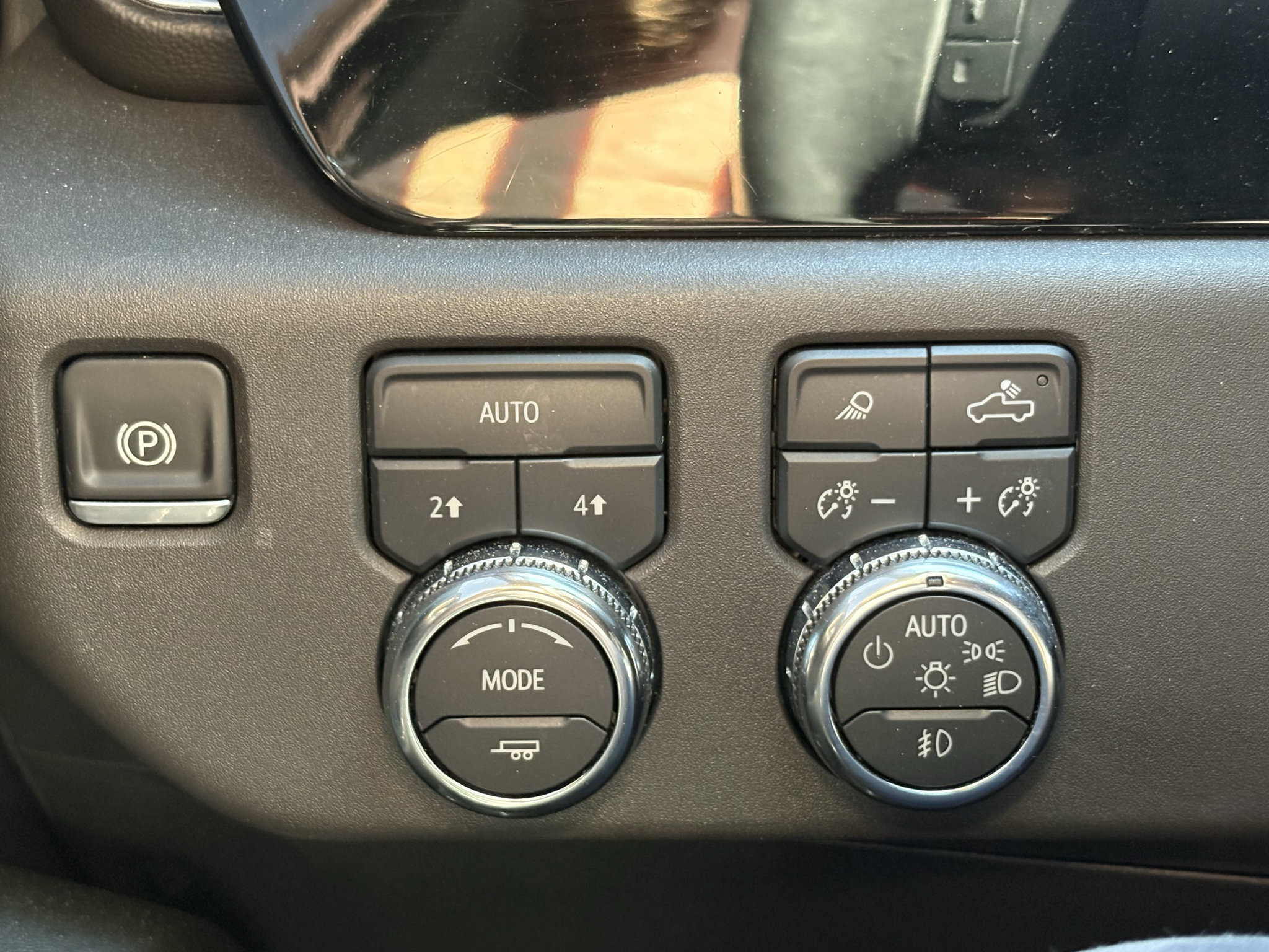 Used 2024 GMC Sierra 1500 Elevation w/ Elevation Premium Package AWD/4WD image 26