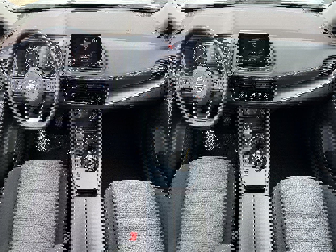 Certified 2023 Nissan Rogue SV image 9