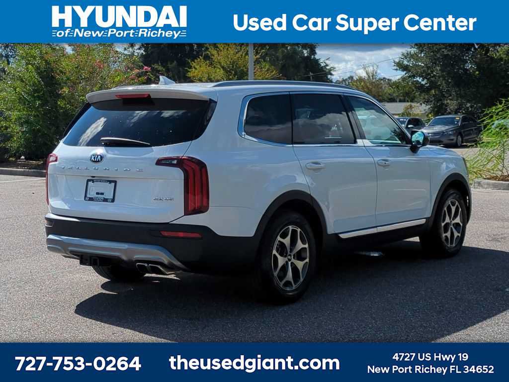 Used 2020 Kia Telluride EX w/ Towing Package FWD image 5
