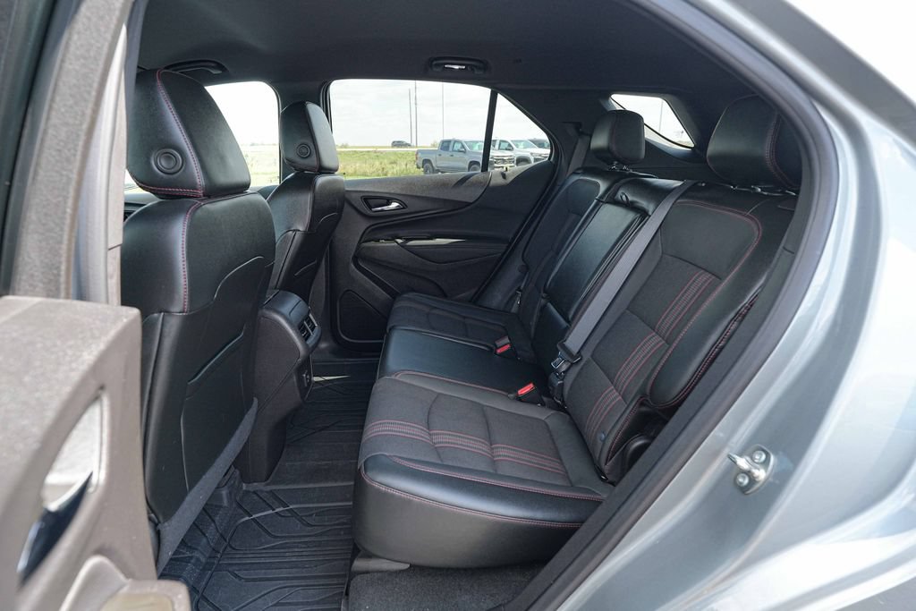 Used 2024 Chevrolet Equinox RS w/ LPO, Floor Liner Package AWD/4WD image 19