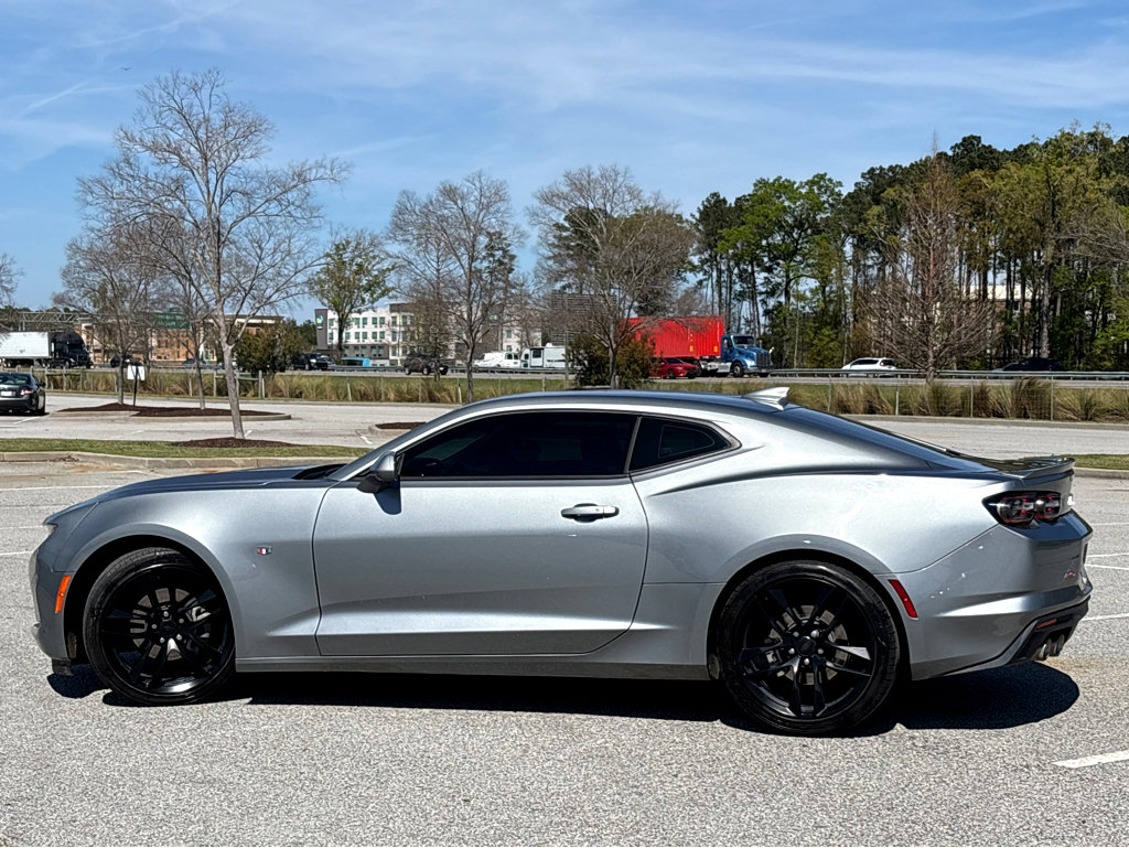 Used 2023 Chevrolet Camaro LT w/ RS Package image 16
