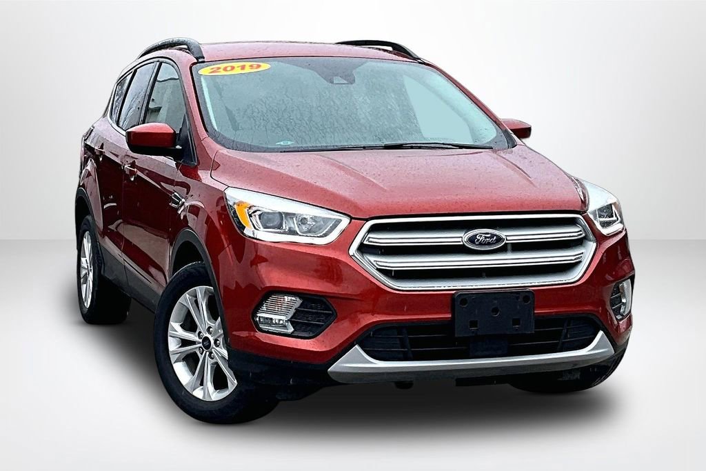 Used 2019 Ford Escape SEL w/ Ford Safe & Smart Package AWD/4WD image 3