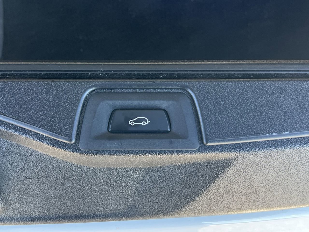 Used 2023 BMW X5 xDrive40i w/ Premium Package image 34