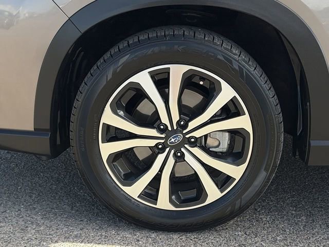 Used 2022 Subaru Forester Limited image 10