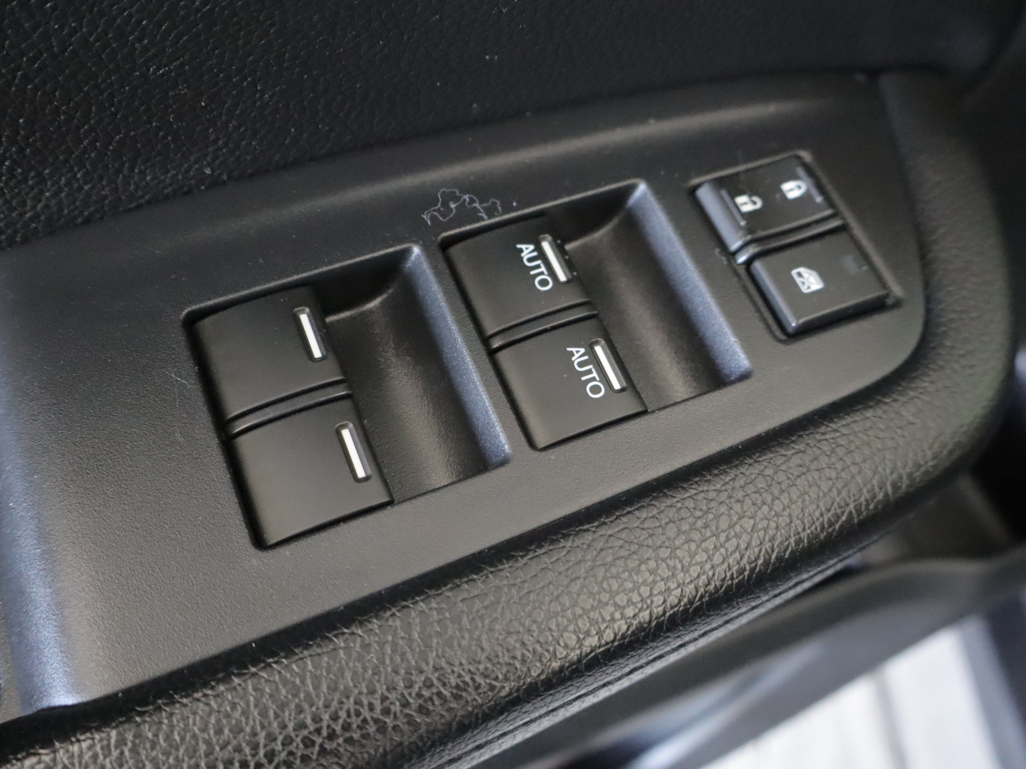 Used 2016 Honda Pilot EX-L image 12
