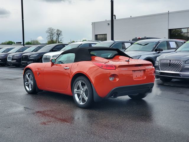 Used 2008 Pontiac Solstice GXP w/ Premium Package RWD image 3